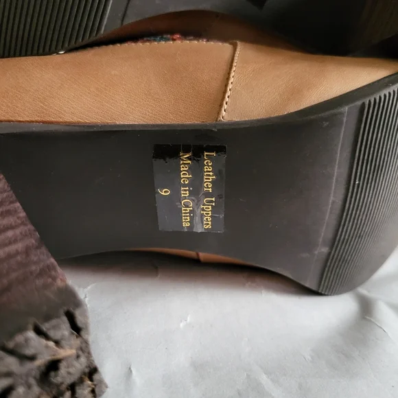 WOMANS ELITE BY CORKYS EMBROIDERED PEACOCK BOOTS SZ 9 - Picture 12 of 12